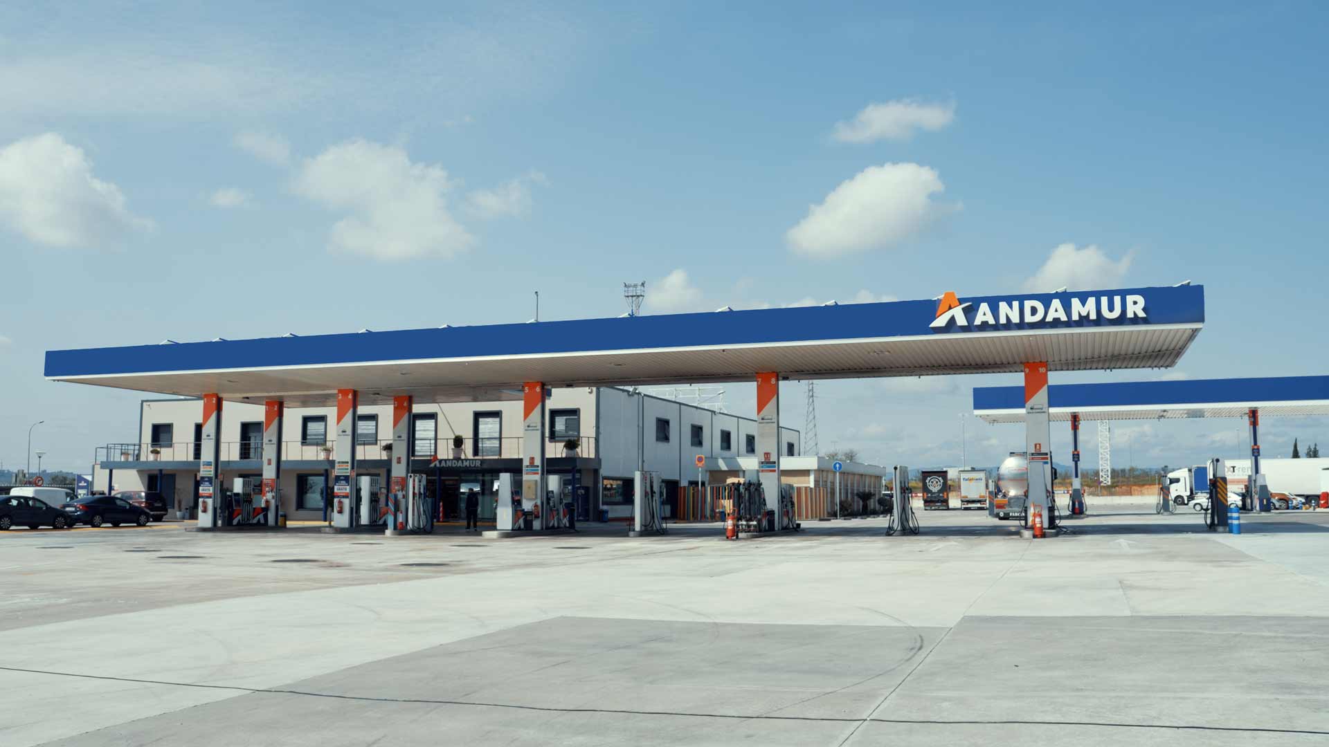 ANDAMUR GUARROMÁN MULTIENERGY SERVICE AREA