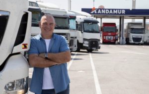 Acompañando al camionero en su viaje