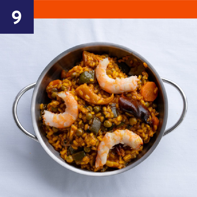 Arroz de verduras, langostinos y bacalao